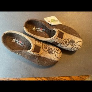 Haflinger Slip On MAGIC in chocolate/ earth color